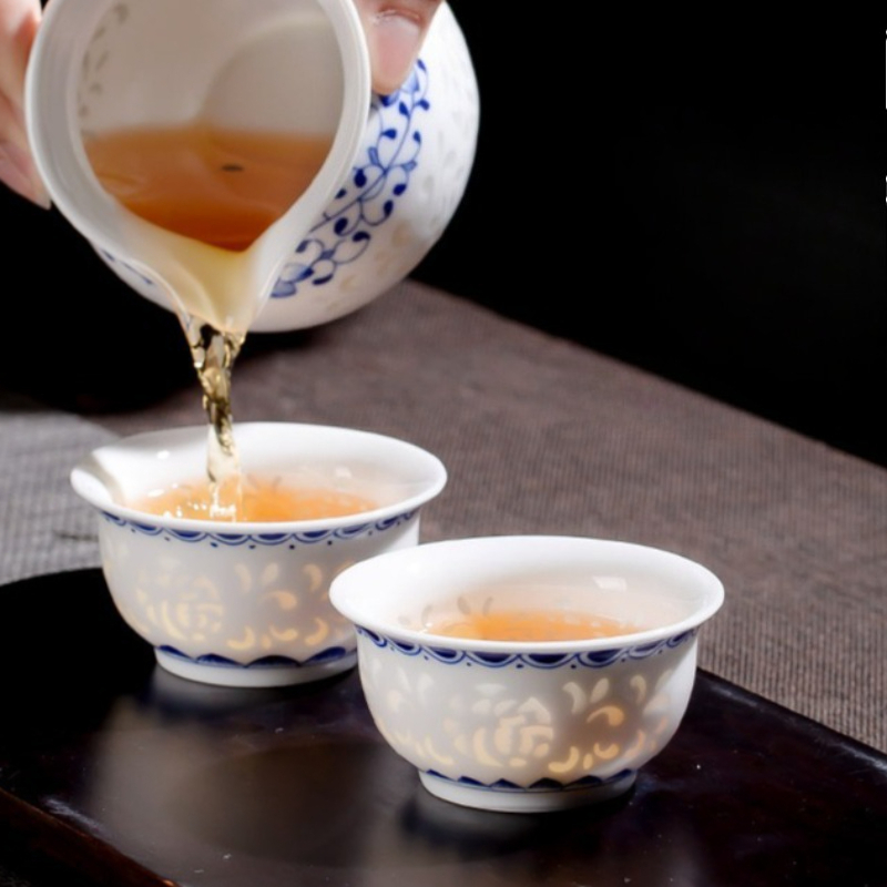 Hand Drawn Blue and White Exqu - Coffee Tea Set Up ulasan dan harga